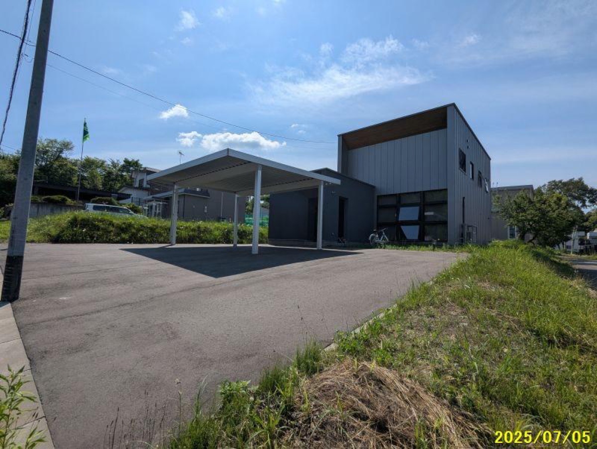 高砂台・築3年デザイナーズ 3SLDK（旭川市高砂台8丁目6-8）